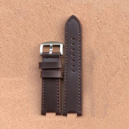 갈색 디귿자 홈 가죽 시계줄 / 디테일 클래식